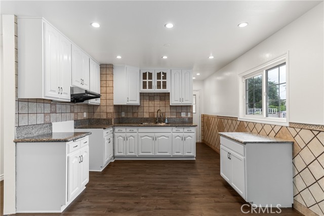 Property photo of 18439 Maclaren ST