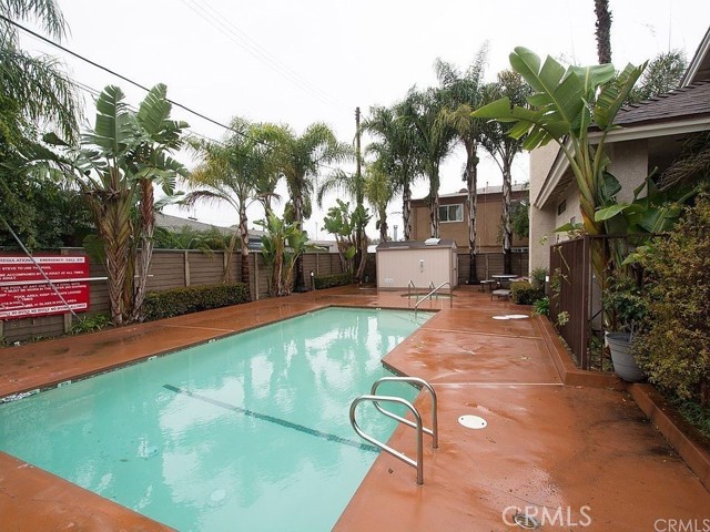 Property photo of 726 W Wilson ST