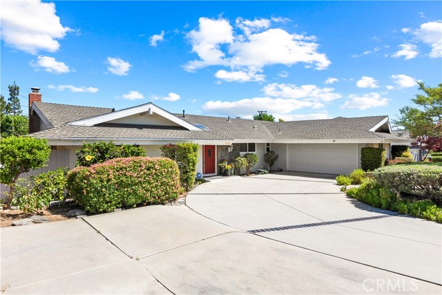 Property photo of 832 Larchwood DR
