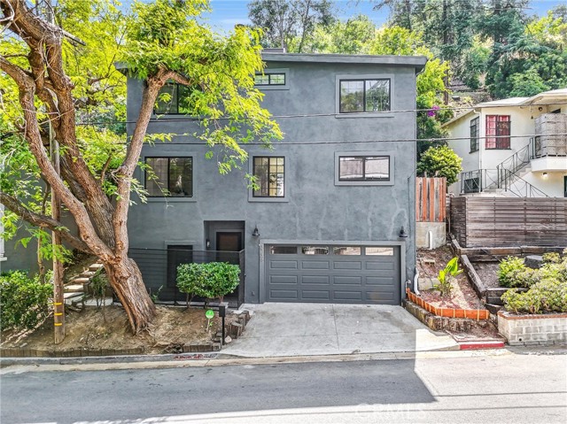 Property photo of 3735 Division ST
