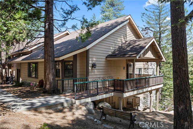 Property photo of 27528 Ashwood LN