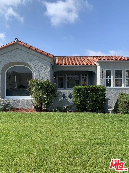 Property photo of 1937 W 80th ST