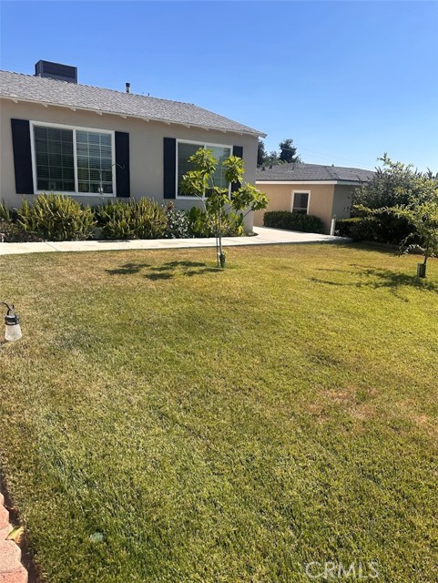 Property photo of 35465 Acacia Ave