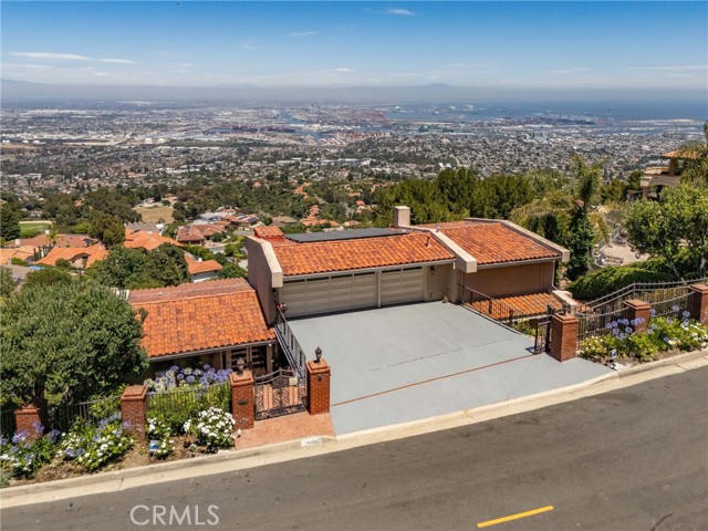 Property photo of 3300 Crownview DR