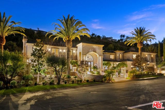 Photo of 2855 Oak Knoll Dr