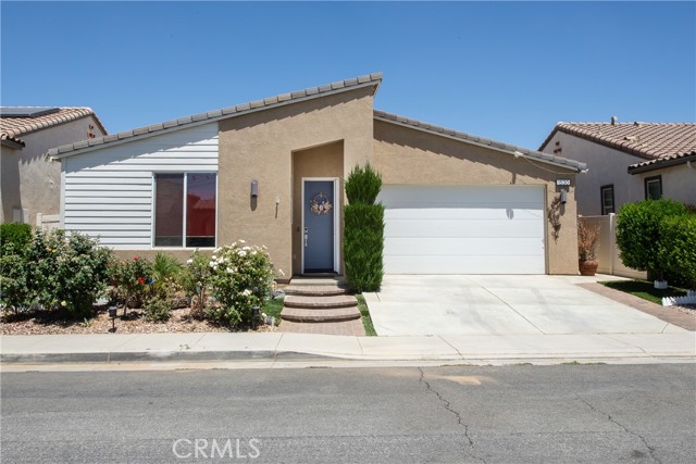 Property photo of 1530 Village Green WY