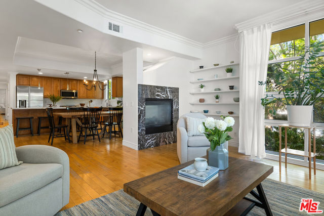 Property photo of 1601 S Bentley AV