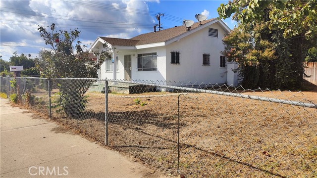 Property photo of 565 W 9th St