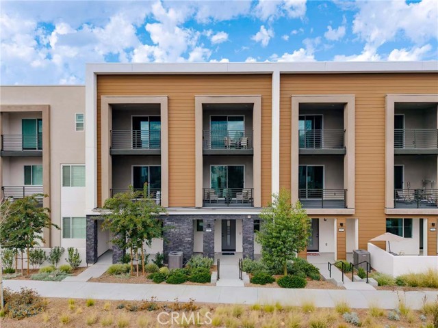 Property photo of 211 Baluster