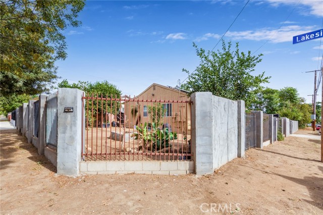Property photo of 14758 Lakeside ST
