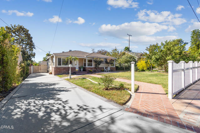 Property photo of 1908 Oakwood ST