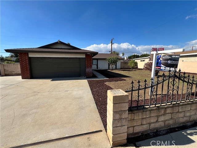 Property photo of 866 N Eucalyptus