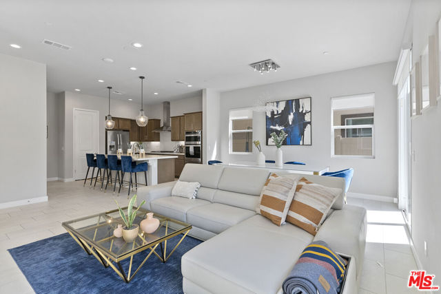 Property photo of 551 Daniel Freeman CR