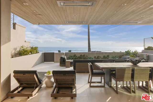 Property photo of 4016 The Strand