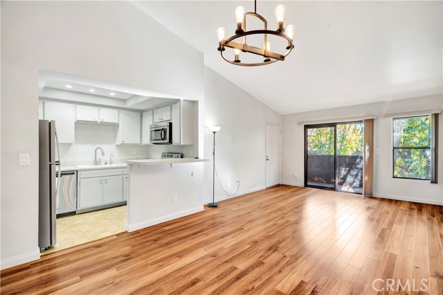 Photo of 7308 Corbin Av