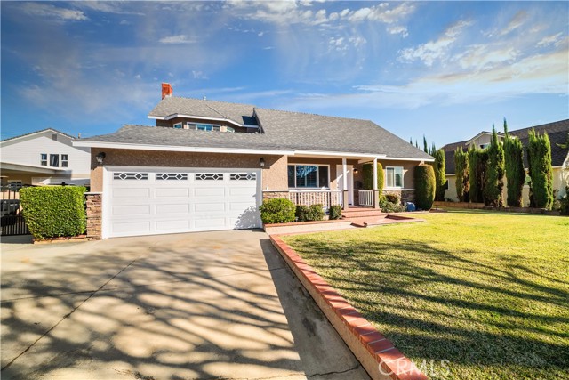 Property photo of 736 N Stephora AV