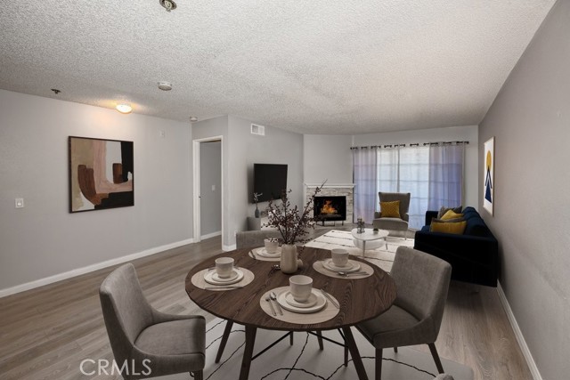 Photo of 6545 Reseda Bl