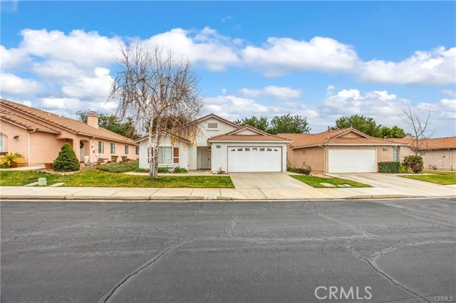 Property photo of 40793 Caballero