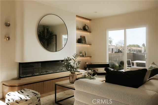 Property photo of 15325 Gramercy PL