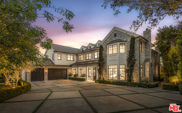 Property photo of 22 Oakmont DR