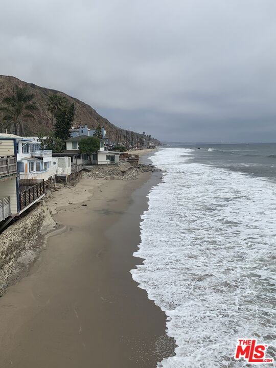 Property photo of 21062 Pacific Coast HY