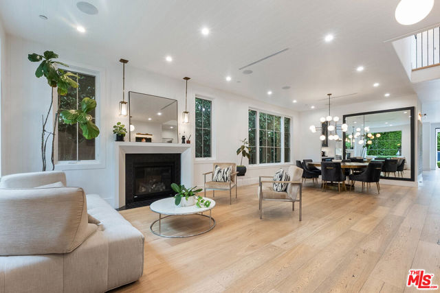 Property photo of 726 N Alta Vista BL