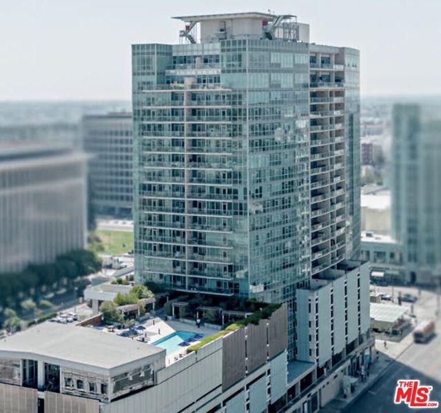 Property photo of 3785 Wilshire BL