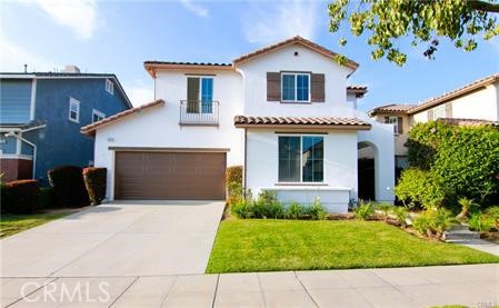 Property photo of 629 E Gardenia DR