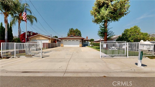 Property photo of 15252 Yorba AV