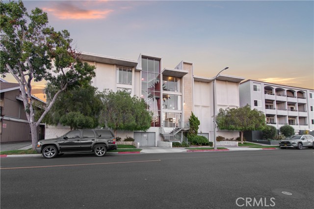 Property photo of 444 Obispo AV