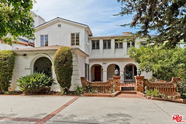 Property photo of 901 Malcolm AV