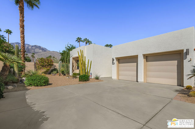 Property photo of 1879 Torchlight LN