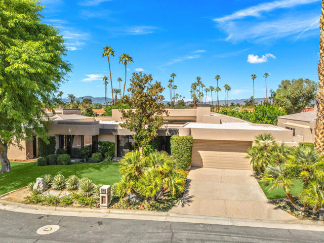 Property photo of 77720 Cove Point CR