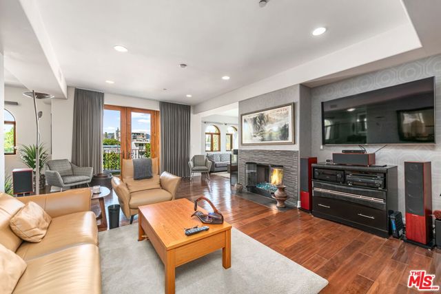 Property photo of 12026 Rhode Island AV