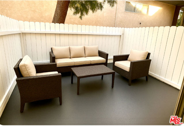 Property photo of 719 N Eucalyptus AV