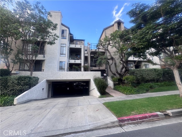 Property photo of 437 E Palm