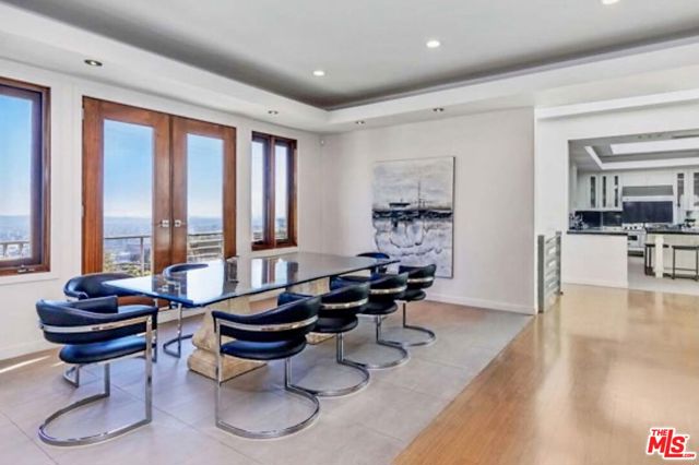 Property photo of 8827 Evanview DR