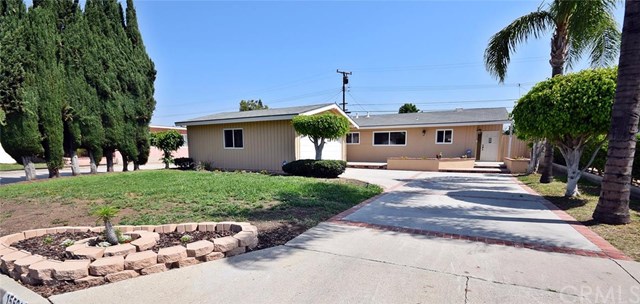 A photo of property located at 15521 Oakbury DR, La Mirada