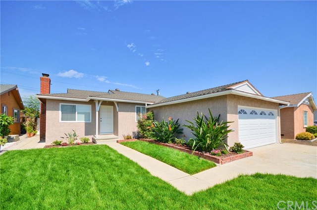 A photo of property located at 12523 206th ST, Lakewood
