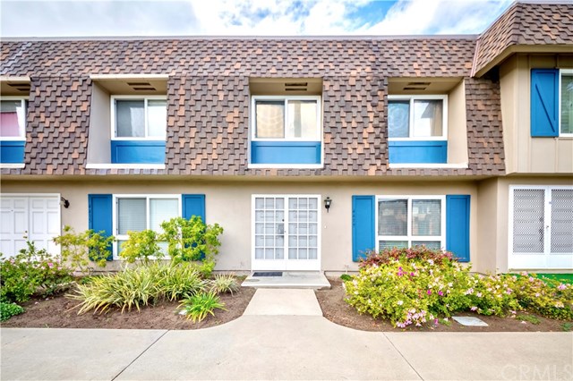 A photo of property located at 4419 Larwin AV, Cypress