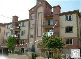 A photo of property located at 2811 FRANCIS, Los Angeles