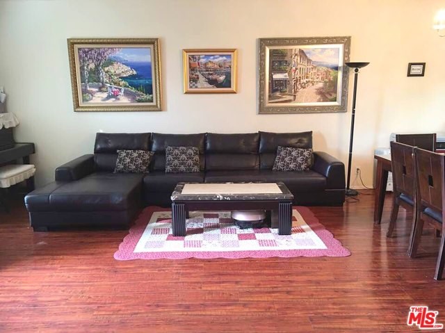 A photo of property located at 970 S KINGSLEY DR, Los Angeles